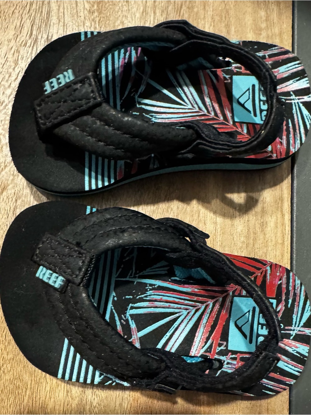 Reef baby/toddler Black Flip Flops with Teal & Coral Palm Print